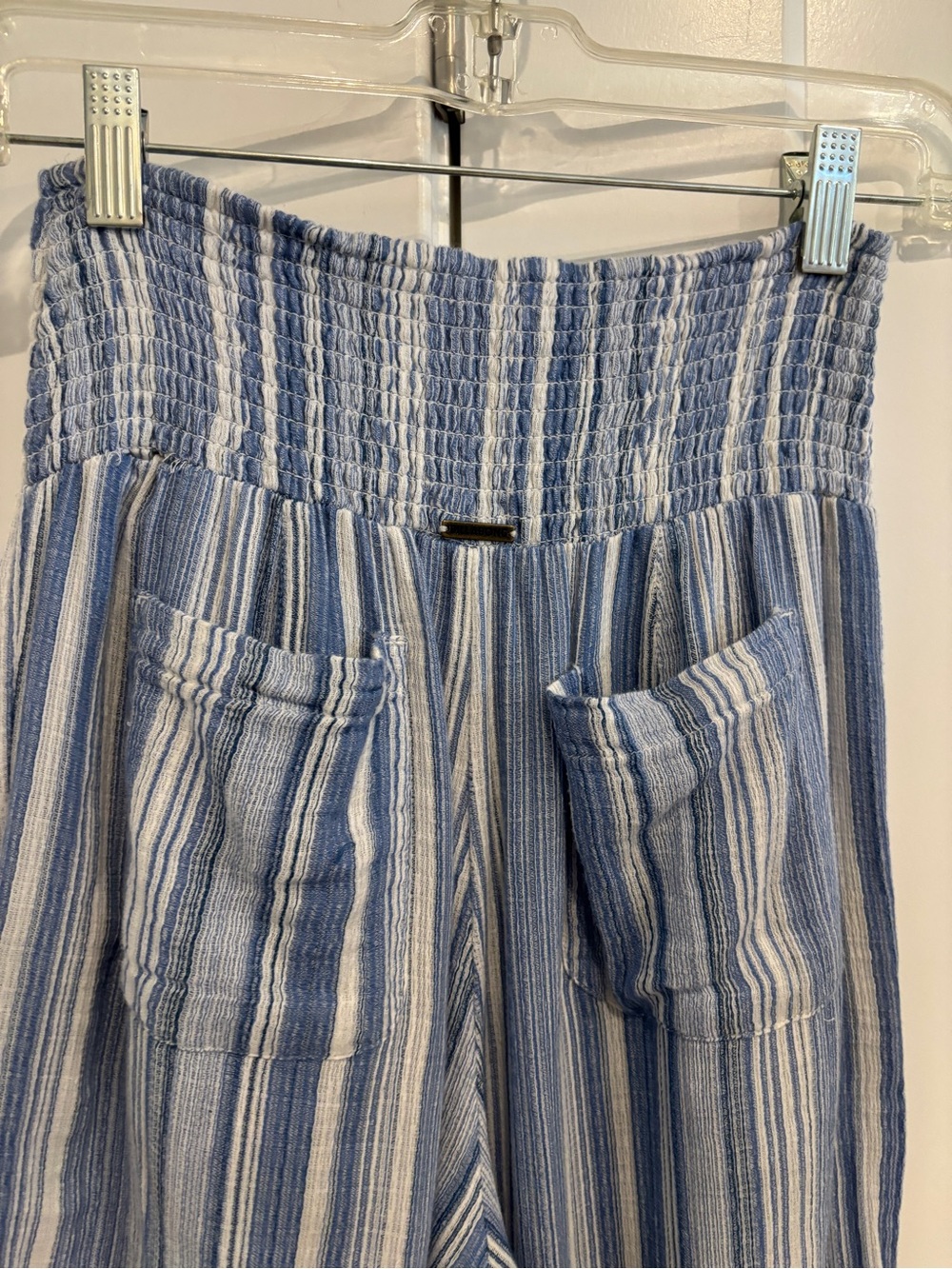Billabong Blue and White Stripe Cotton Wide-Leg Pants. Size M - Picture 3 of 6